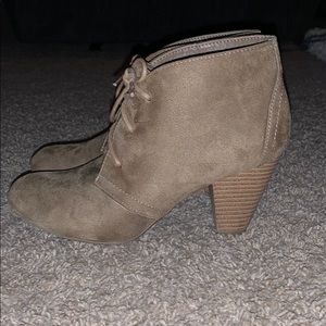 Women’s dress boot